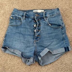 Garage Ultra High Rise